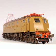 Carica l&#39;immagine nel visualizzatore di Gallery, AimX Models Locomotiva Elettrica FS E 428 234 ANSALDO – H0 1/87 AX2041 Castano Isabella Era III Ferrovia
