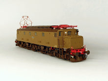 Carica l&#39;immagine nel visualizzatore di Gallery, AiMx Models Locomotiva Elettrica FS E 428 078 Ansaldo cassa d&#39;origine - Deposito Milano Sm.to – H0 1/87 AX2001S DCC Sound+ Castano Isabella Epoca IIIb-IVa
